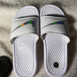 White Nike women’s size 6